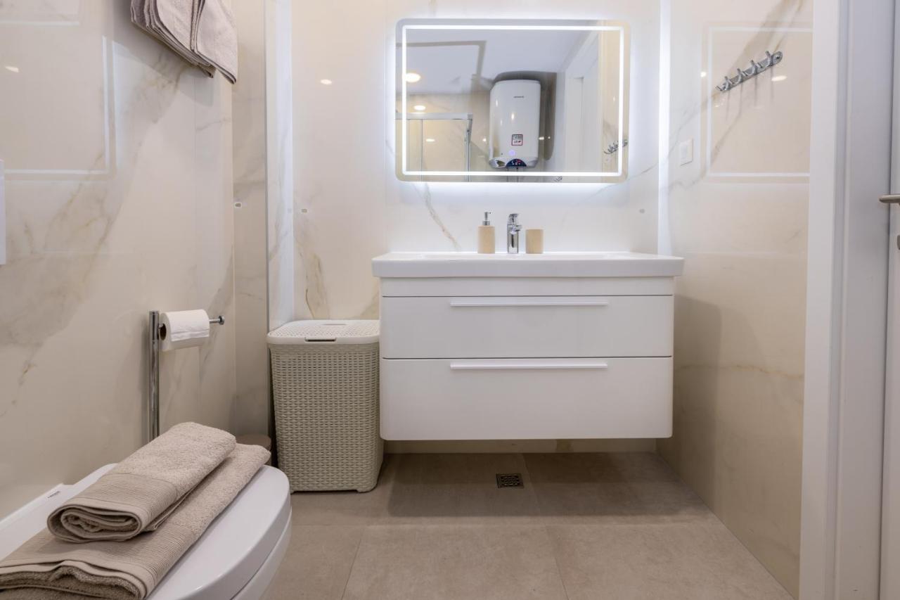 Apartment Mari Deluxe Макарска Экстерьер фото